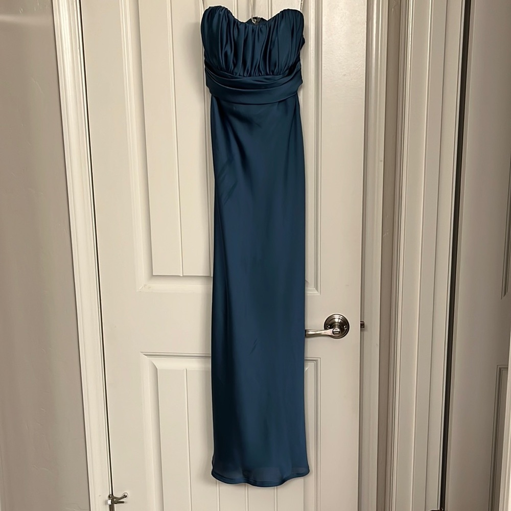 Sweetheart strapless midi dress